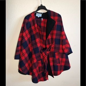 Beautiful Draper James Shawl M/L